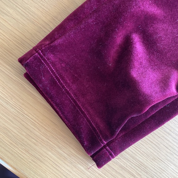 Loft Red Velvet Leggings Pants Petite Medium - Picture 4 of 5